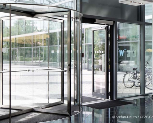 Karussell-Drehtüren_Stefan-Dauth-GEZE-GmbH